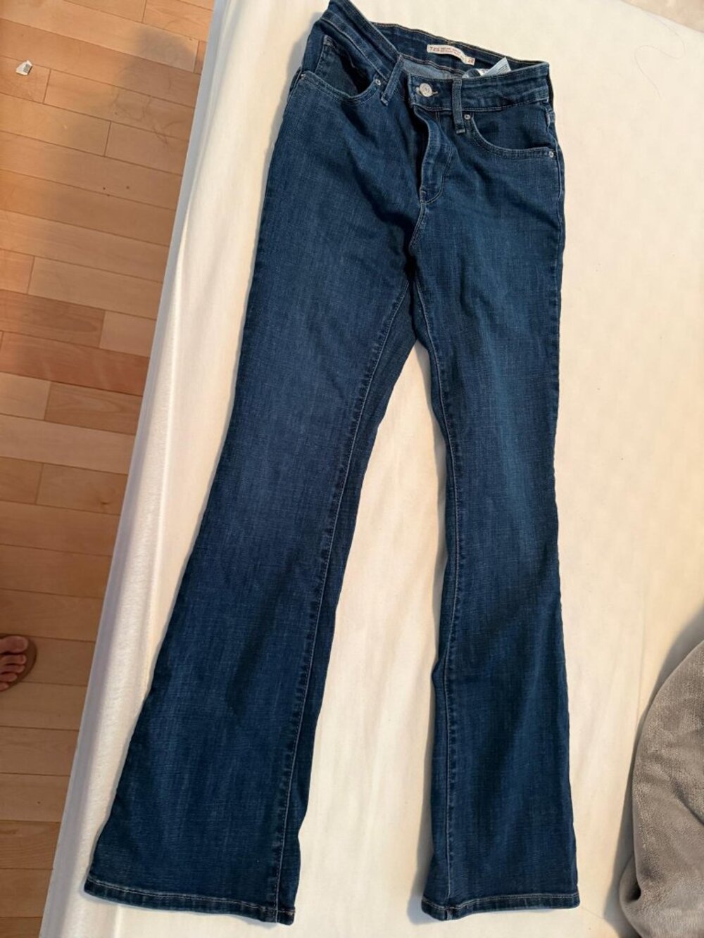 Levi's - Women's Jeans - 725 High Rise Bootcut - Dark blue - 26 inch